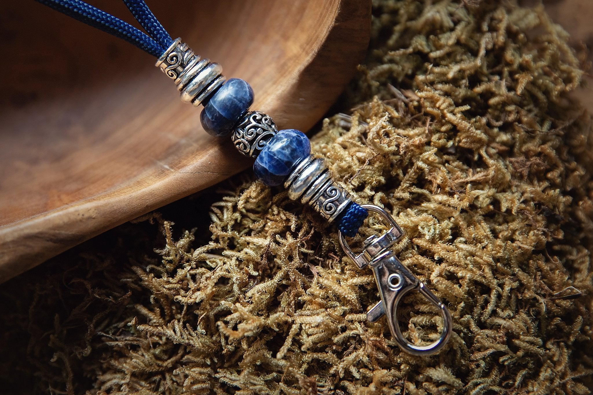 Fluitkoord Donkerblauw met Sodaliet kralen