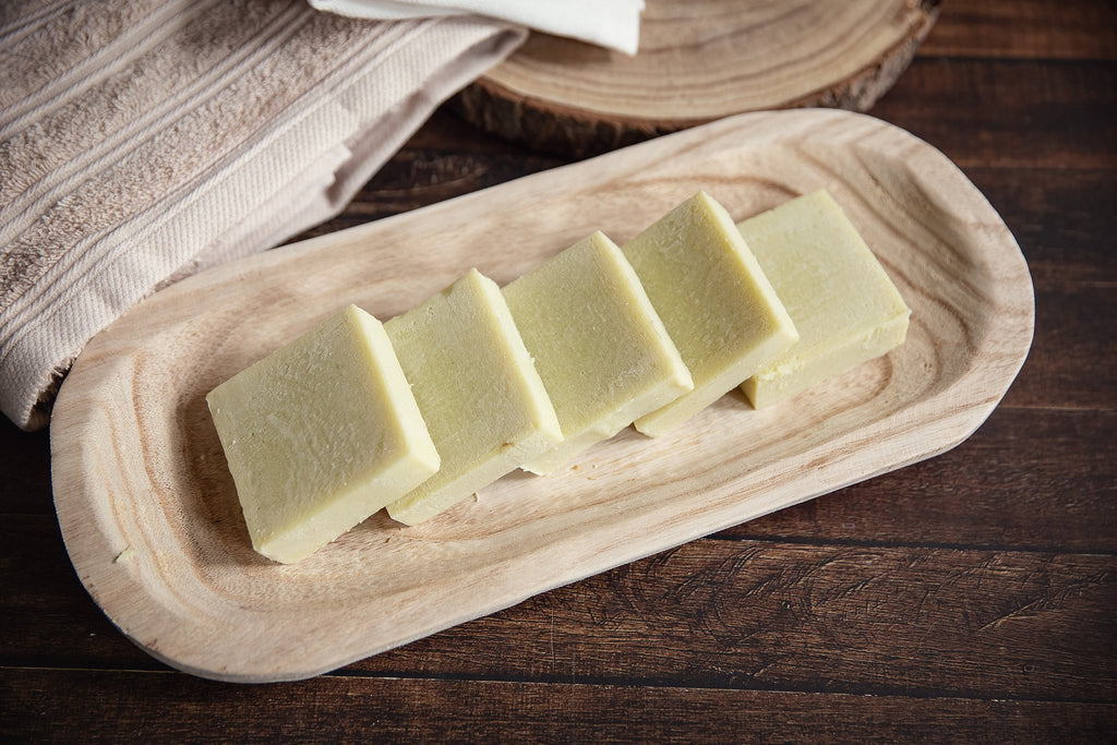 Hondenzeep Shampoo bar voor honden - Kamille (zonder gedroogde bloemen)