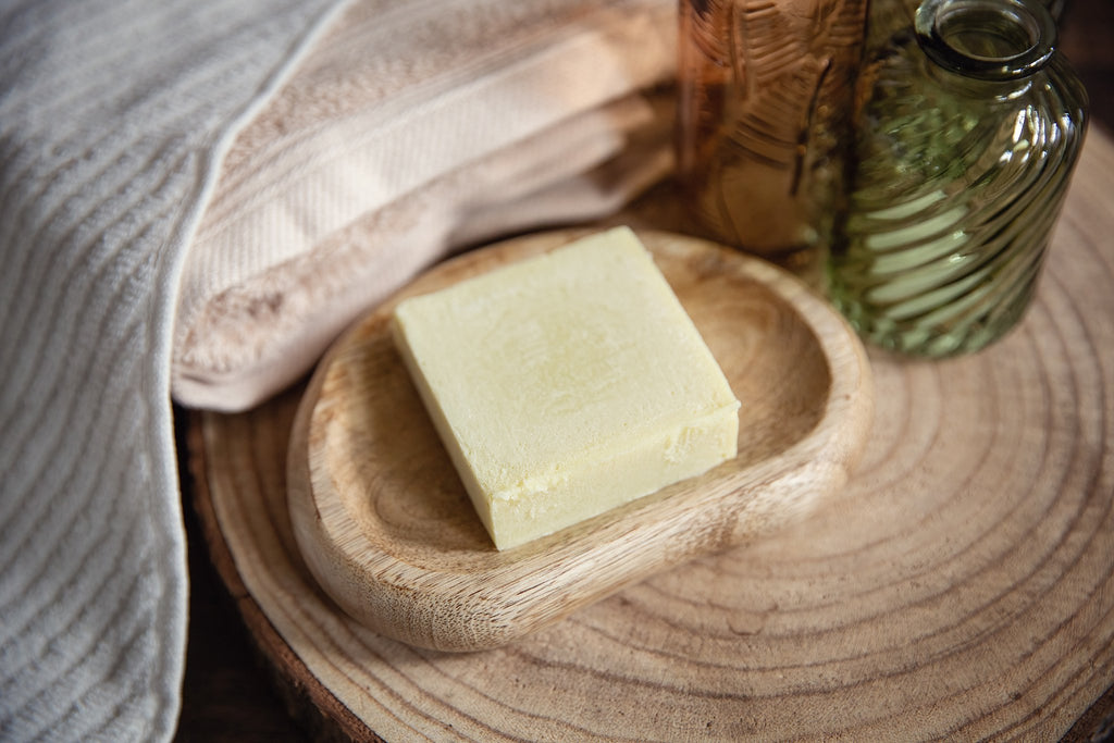 Hondenzeep Shampoo bar voor honden - Kamille (zonder gedroogde bloemen)