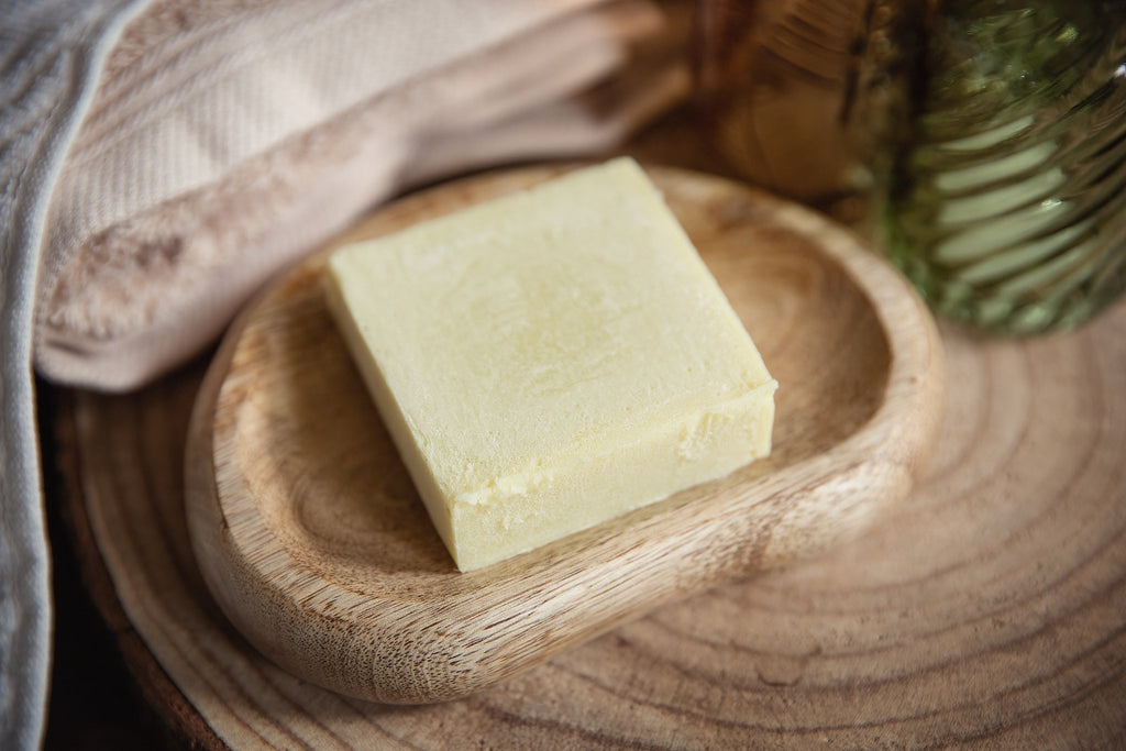 Hondenzeep Shampoo bar voor honden - Kamille (zonder gedroogde bloemen)