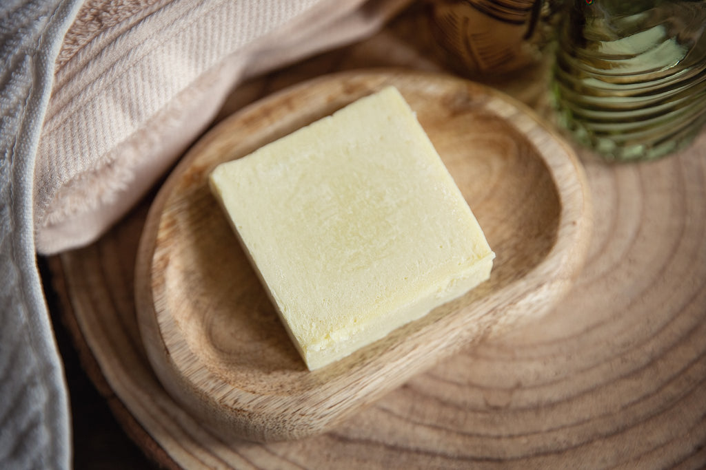 Hondenzeep Shampoo bar voor honden - Kamille (zonder gedroogde bloemen)